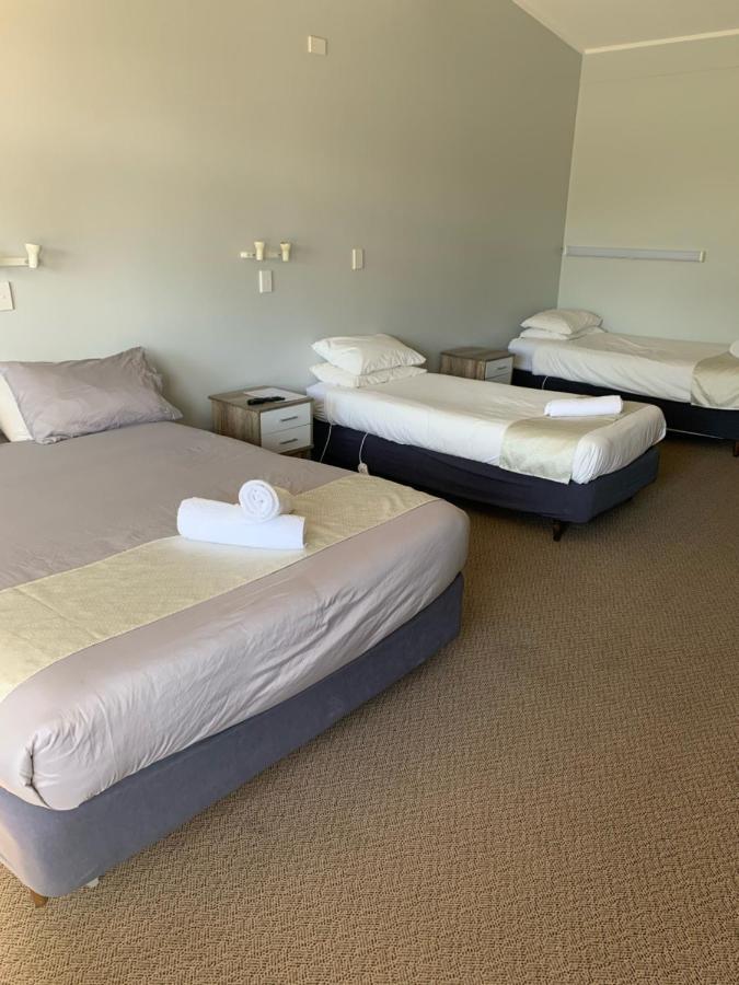 Hopetoun Community Hotel Motel Exterior photo